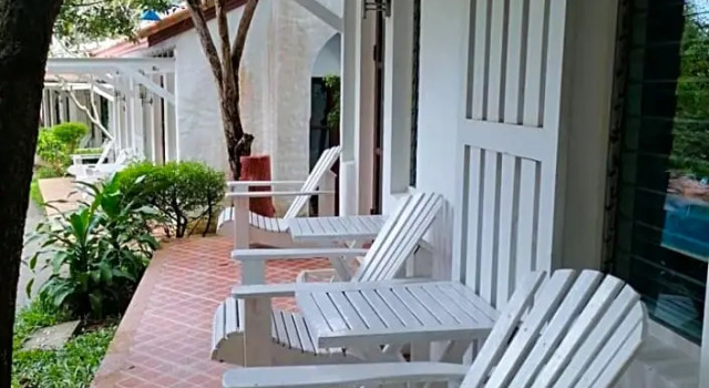 Номер Standard Baan Montra Beach Resort
