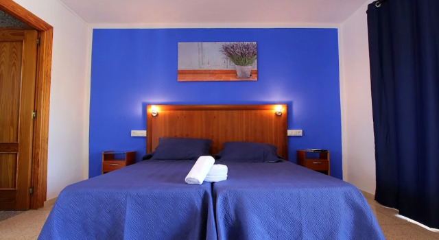 Студия с балконом APARTAMENTOS PALASIET
