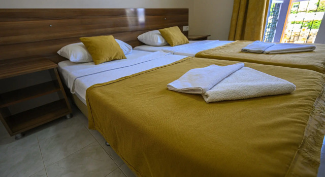 Can Apartments