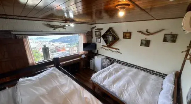 Семейный номер Standard с видом на море 九份山海灣民宿 I 近老街 l 海景檜木房