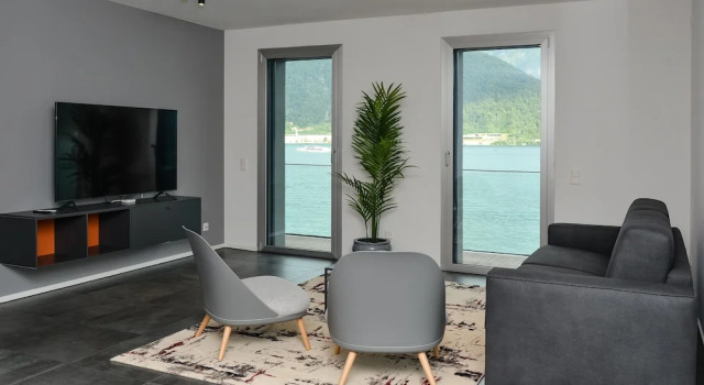 Апартаменты с 2 комнатами Front Lake Vacation Rental Melì in Melide