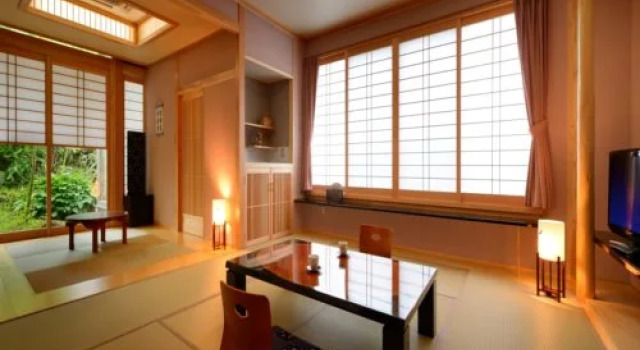 Yokobori Onsen Shiunkaku, Prenota Hotel Yuzawa Akita