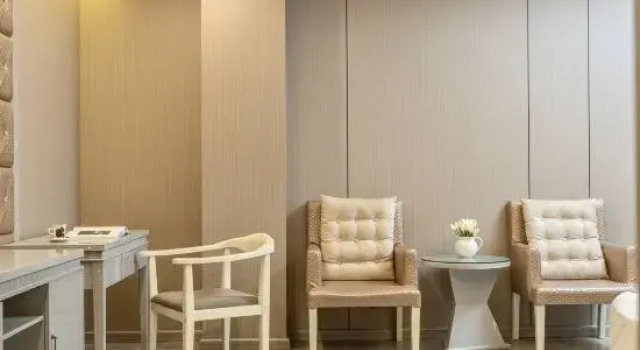 Jincheng Hotel, Rezerwuj Hotel Yueyang Hunan