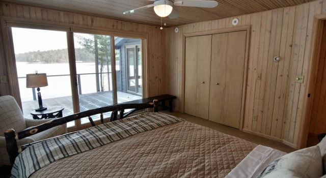 Serenity on Lake Owen, Book Hotel 3-stjernede hoteller i Cable, 3*