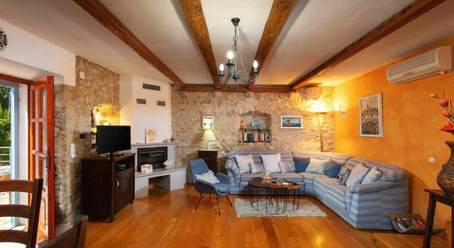 Heritage Villa Near Milna with Private Swimming Pool, Забронировать Вилла Отели Милна с бассейном, Бассейн