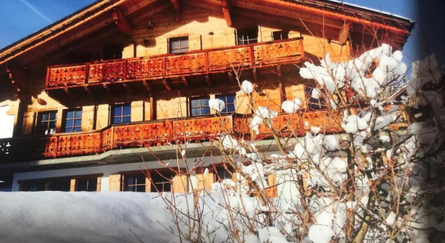 Chalet Casteol, Забронировать Шале Коттеджи Валь-Д'илье, Коттедж