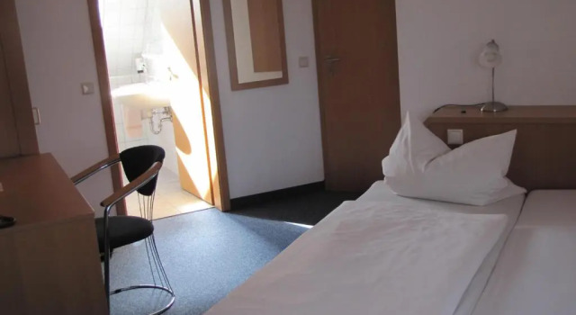 Hotel Am Weyerhof, Забронировать Отель Керпен Северный Рейн-Вестфалия