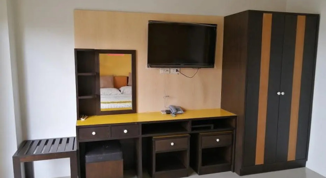 Charoen Apartment Hotel Trang, Забронировать Апартаменты/квартира Отели Южного Таиланда с парковкой, Парковка
