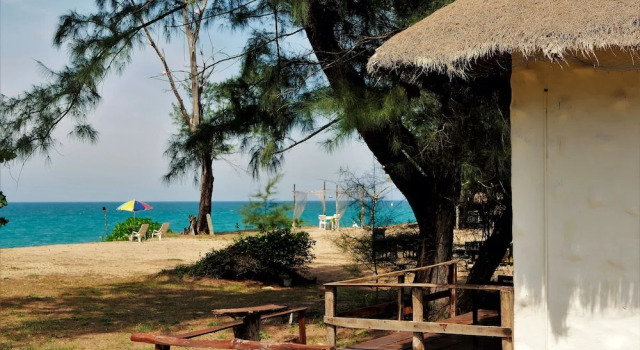Вилла рядом с пляжем Micky Monkey Beach Hotel Phuket Maikhao Thailand