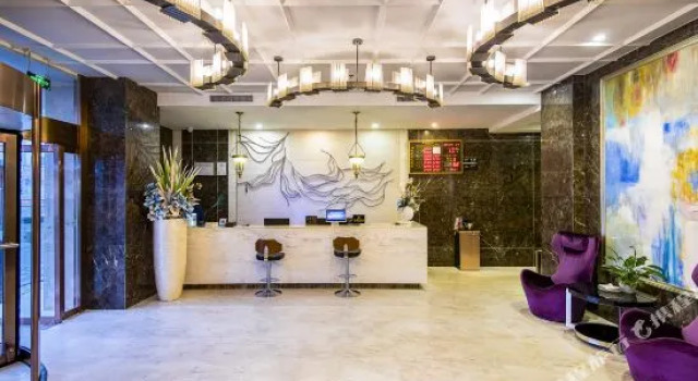 Musi Wei'er Hotel, Забронировать Отель Отели Чэнду с бассейном, рядом с Автостанция Синнаньмэнь в Чэнду, Бассейн