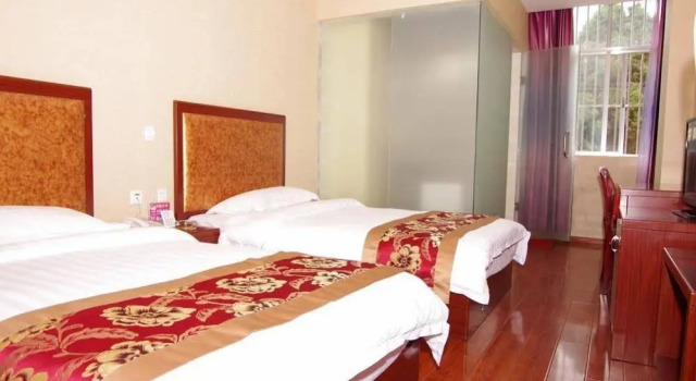 Changrui Hotel Kunming International Airport, Book Hotel Hoteller i Kunming med parkering, Parkering