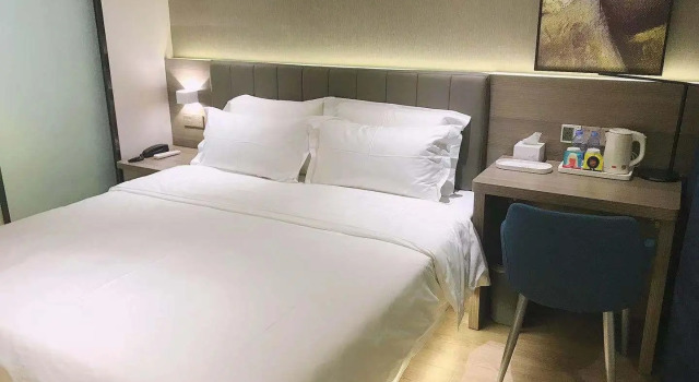7 Days  Premium Shenzhen Science and Technology Park Metro Station Branch, Rezerwuj Hotel Hotele w Shenzhen z parkingiem, Parking