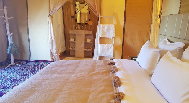 Erg Chebbi Camp, Rezerwuj Pole kempingowe Kempingi i glamping w Meknes-Tafilalet, Pole kempingowe