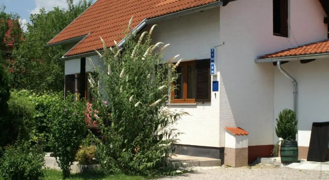 Коттедж Bed & Breakfast Helena