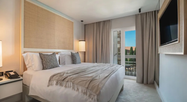 Номер Superior Beach Bay Hvar Hotel