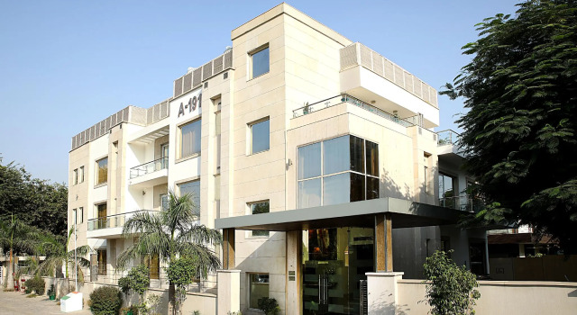 Eastlynn Collections, Huda City Centre, Забронировать Отель Отели Гургаон 3 звезды, рядом с Unitech Cyber City, 3*
