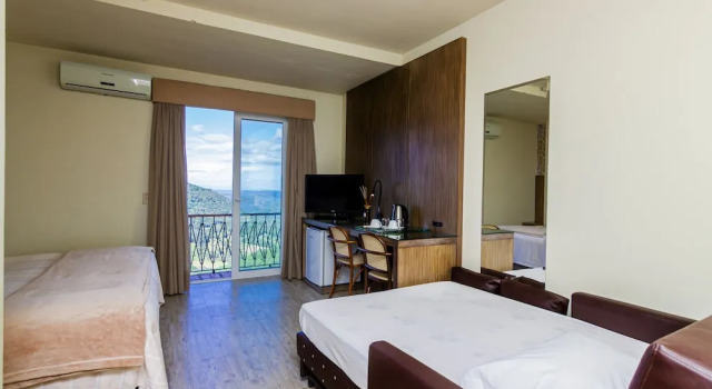 Номер Deluxe с красивым видом из окна Villa Bella Hotel & SPA Gramado