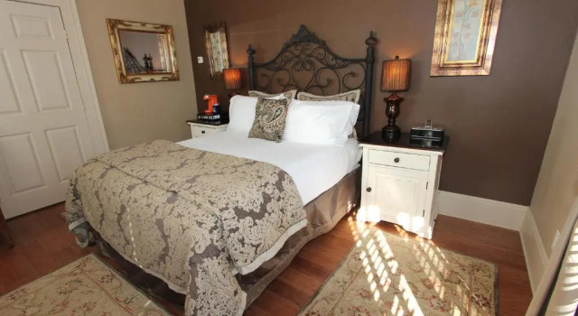 Двухместный номер Standard с видом на внутренний двор Bayfront Westcott House Bed & Breakfast