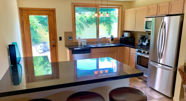 Atrium Palm Springs - Resort, Забронировать Курортный отель Палм-Спрингс Coachella Valley, рядом с Camelot Park Family Center