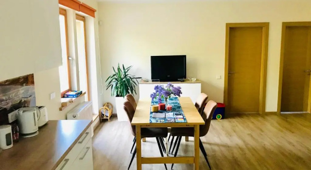 Family apartment 100m from the beach
