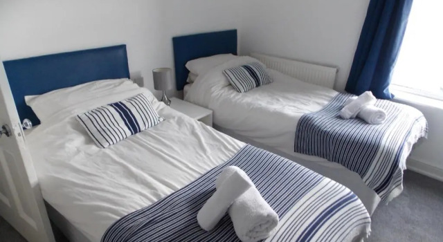 Ocean House - Weymouth, Забронировать Отель Бизнес-отели Уэймут, рядом с Пристань Уэймута, 4* 5*