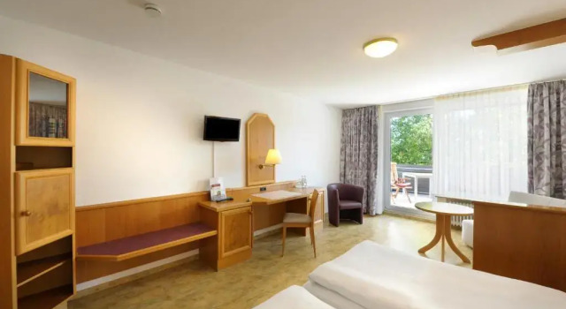 Семейный номер Standard с балконом Hotel Bergschlößchen