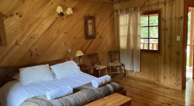 Green Baker Lodge, Varaa Lomakoti Mökit kohteessa Los Lagos, Mökki