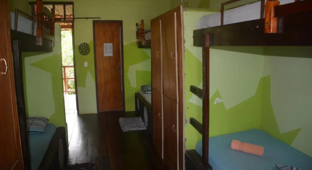 Кровать в общем номере (мужской номер) Imbassaí Pousada Hostel Lujimba