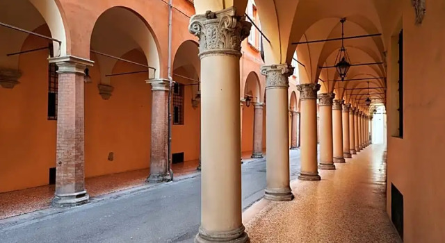 Palazzo di Alcina - Residenza dEpoca - Luxury Rooms, Забронировать Отель «постель и завтрак» СПА-отели Болоньи, рядом с Церковь Святого Стефана, SPA-услуги