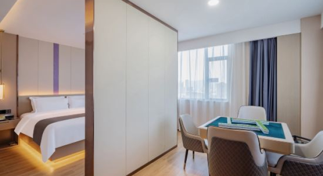 Люкс Superior Lavande Hotel Dongguan Tangxia Rainbow Plaza Fengteng Mansion