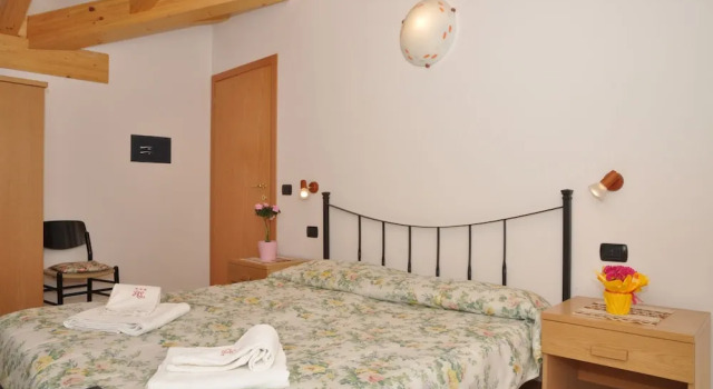 Casa Ornella, Забронировать Отель Отели Пьеве-ди-Ледро 3 звезды, 3*