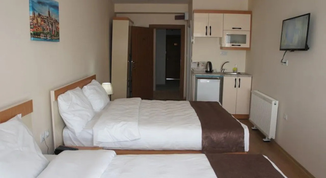 Newaz Hotel