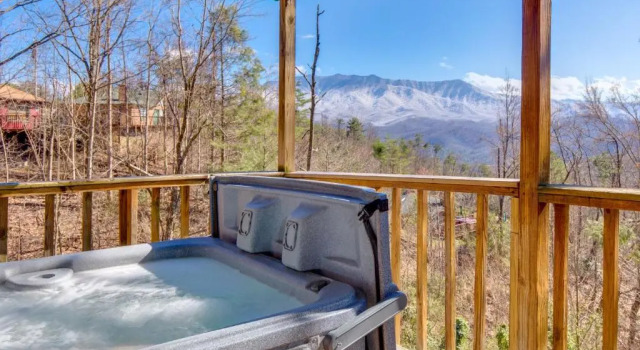 Коттедж с 3 комнатами Smoky Mountain Dreams, 3 Bedrooms, Pool Access, Hot Tub, WiFi, Sleeps 7