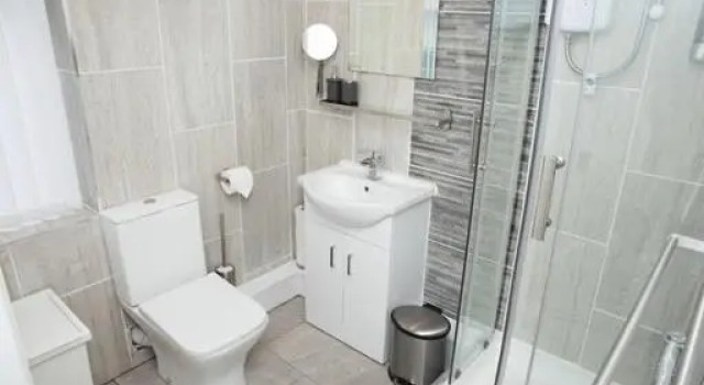 Коттедж Sybil Townhouse Anfield Sleeps 15