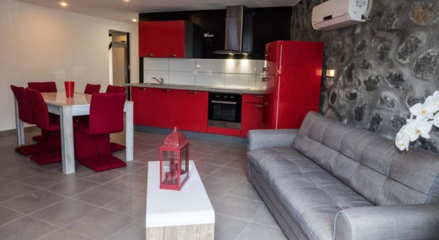 Apartment With one Bedroom in Ligne Paradis, With Pool Access, Furnish, Book Apartment Apartments in Saint-Pierre, Apartment