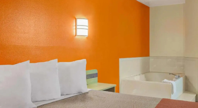 Suite Motel 6-Beaver, UT