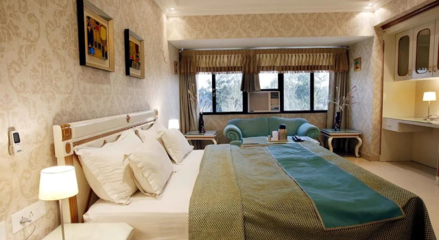 Shivoy Hotel, Забронировать Отель Отели Горакхпур 3 звезды, 3*
