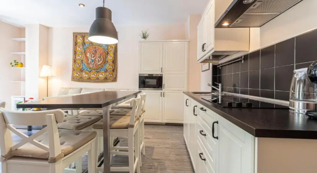 Апартаменты Allo Apartments Plateros II Centro 2 Habitaciones
