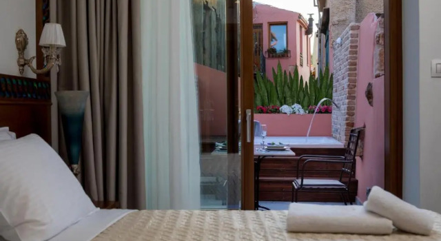 Апартаменты Superior Vener Luxury Suites