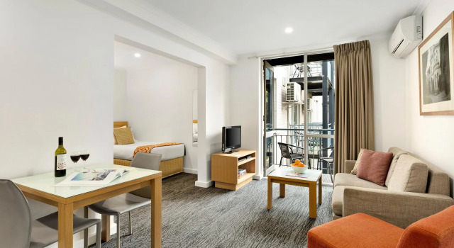 Студия с 2 комнатами Quest St Kilda Bayside