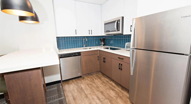 Четырёхместный люкс с 2 комнатами Staybridge Suites - Denver North - Thornton by IHG