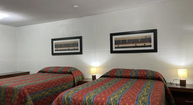 Двухместный семейный номер Standard Driftwood Inn and Lodge by the lake