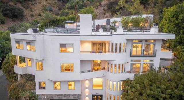 Franklin Mediterranean Villa, Забронировать Вилла Беверли-Хиллз Лос-Анджелес