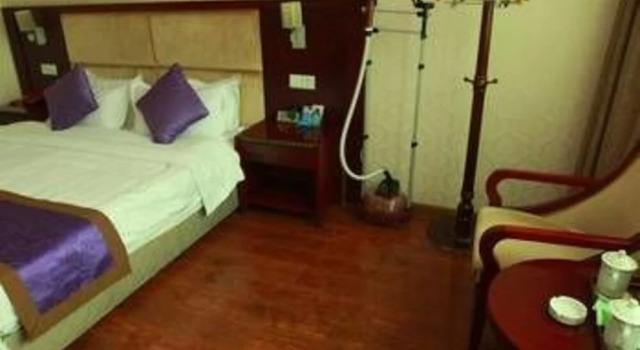 Yahao Holiday Hotel, Boek Hotel Hotels in Chengdu met parkeren, Parkeren