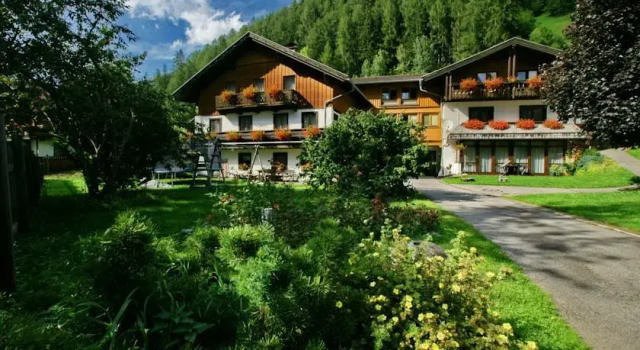 Appartementhaus Angerer - Feriendomizile Pichler, Rezerwuj Hotel Heiligenblut 
