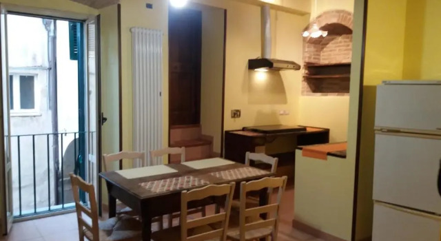 Casa Betta & Colombo, Prenota Hotel Perugia Umbria, vicino a Stazione Ferroviaria di Perugia
