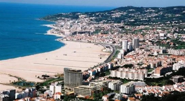 Holiday Inn Figueira da Foz, Забронировать Отель Отели Фигейра-да-Фош 3 звезды, рядом с Sotto Mayor Palace, 3*