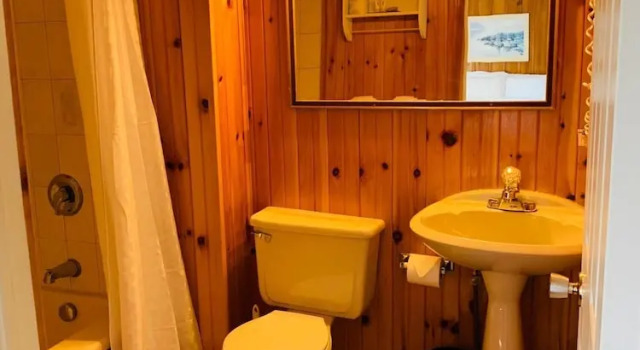 Номер Deluxe Algonquin Lakeside Inn