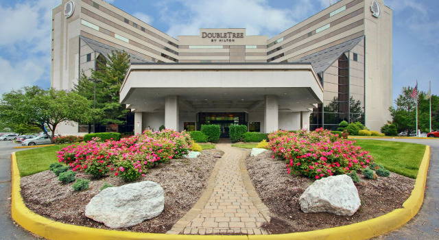 DoubleTree by Hilton Hotel Newark Airport