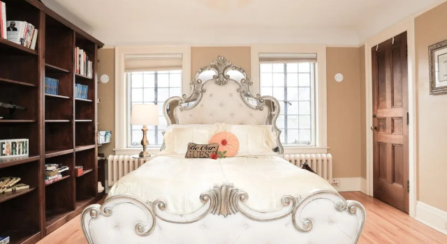 Четырёхместный люкс Deluxe Stone Chalet Bed & Breakfast Inn